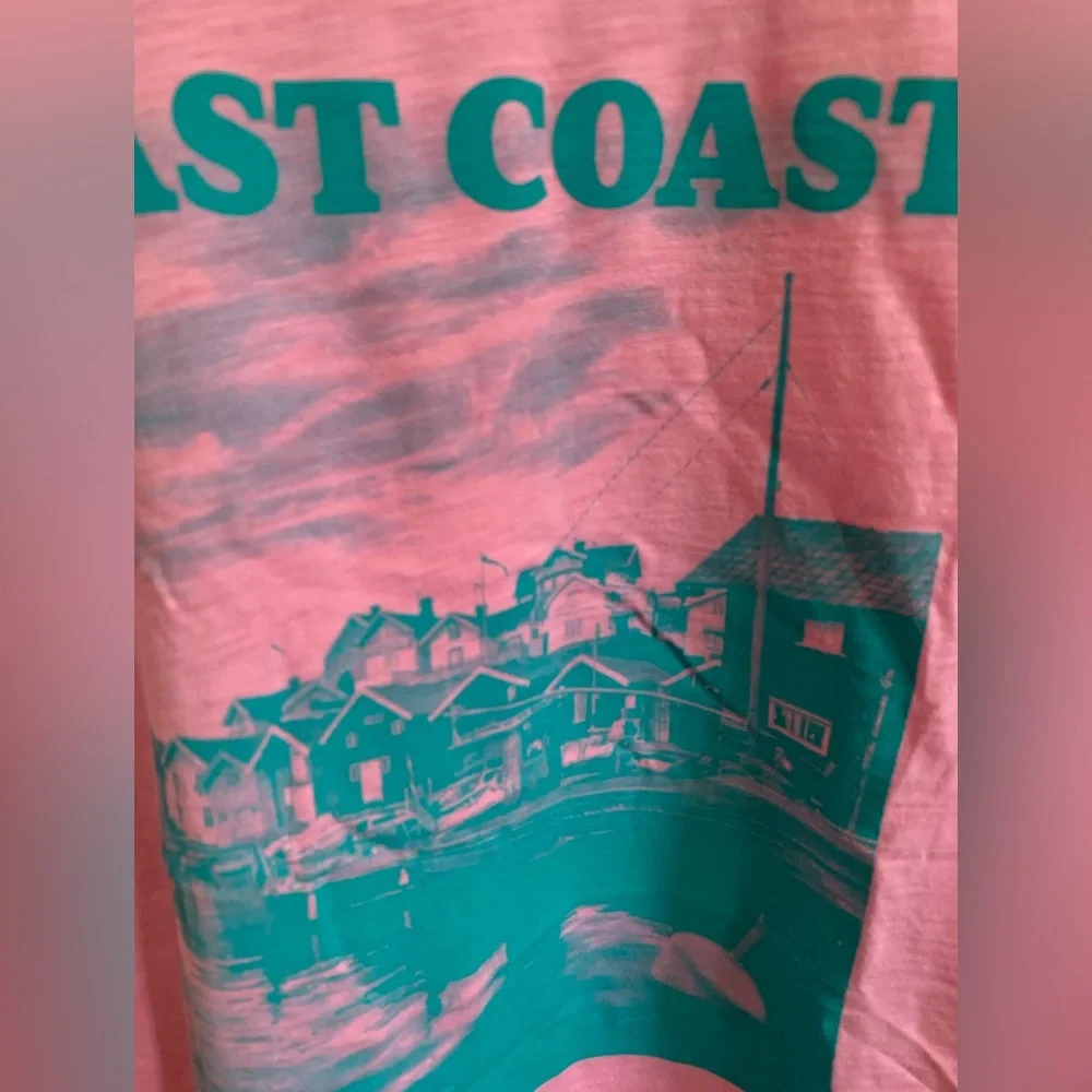 J. Crew Crewcuts Kids' East Coast graphic T shirt
Size: XL (12-14) NEW - Picture 12 of 13